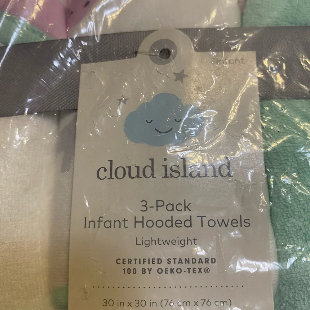 NWT Infant Baby 3pk Hooded Bath Towel Set. Cloud Island